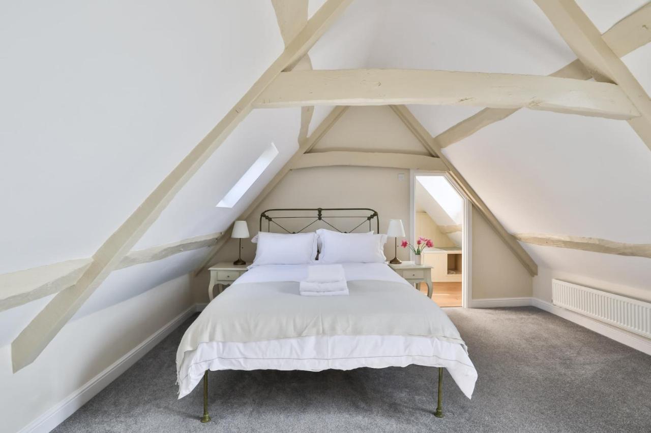 Coombers Mead Cottage เทตบรี ภายนอก รูปภาพ